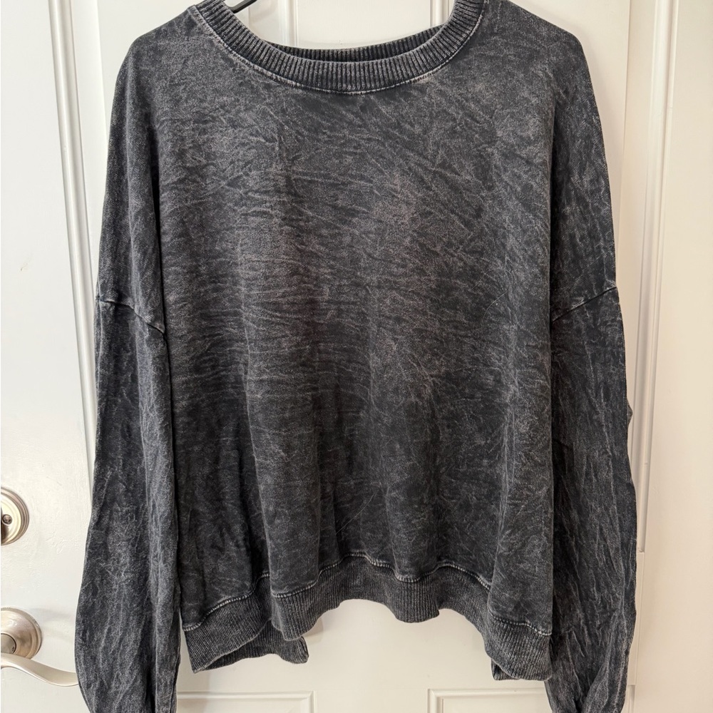 Gray Open Back Long-Sleeve Crew